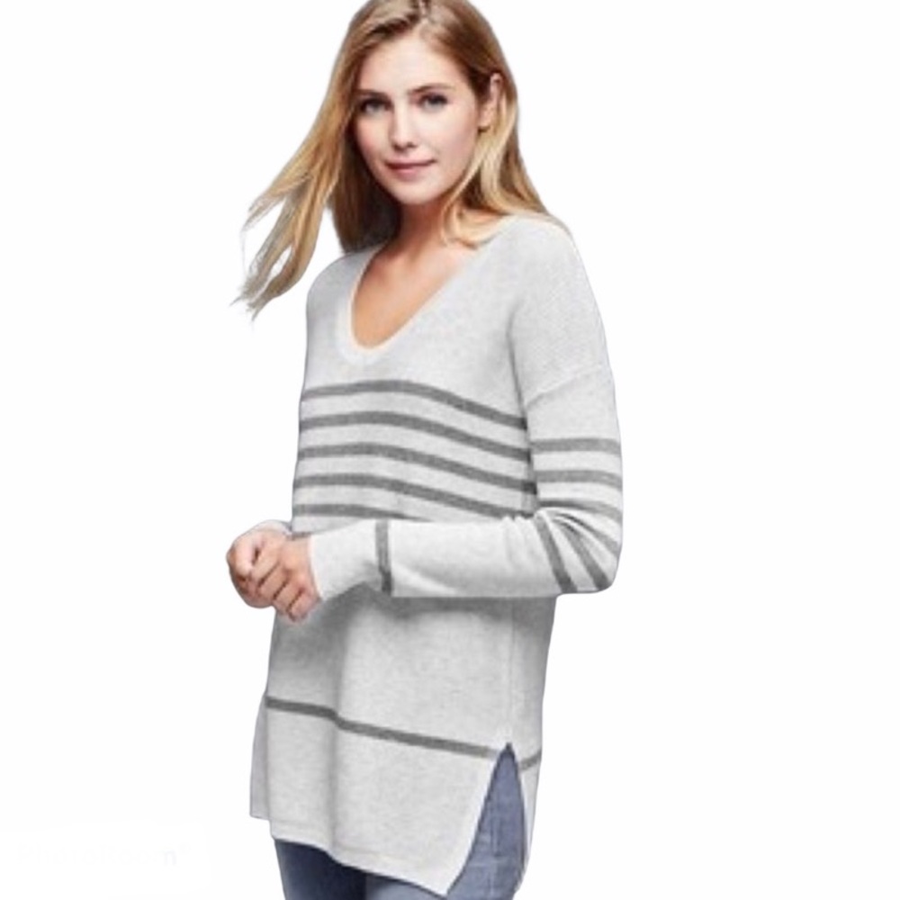 V-neck waffle knit sweater